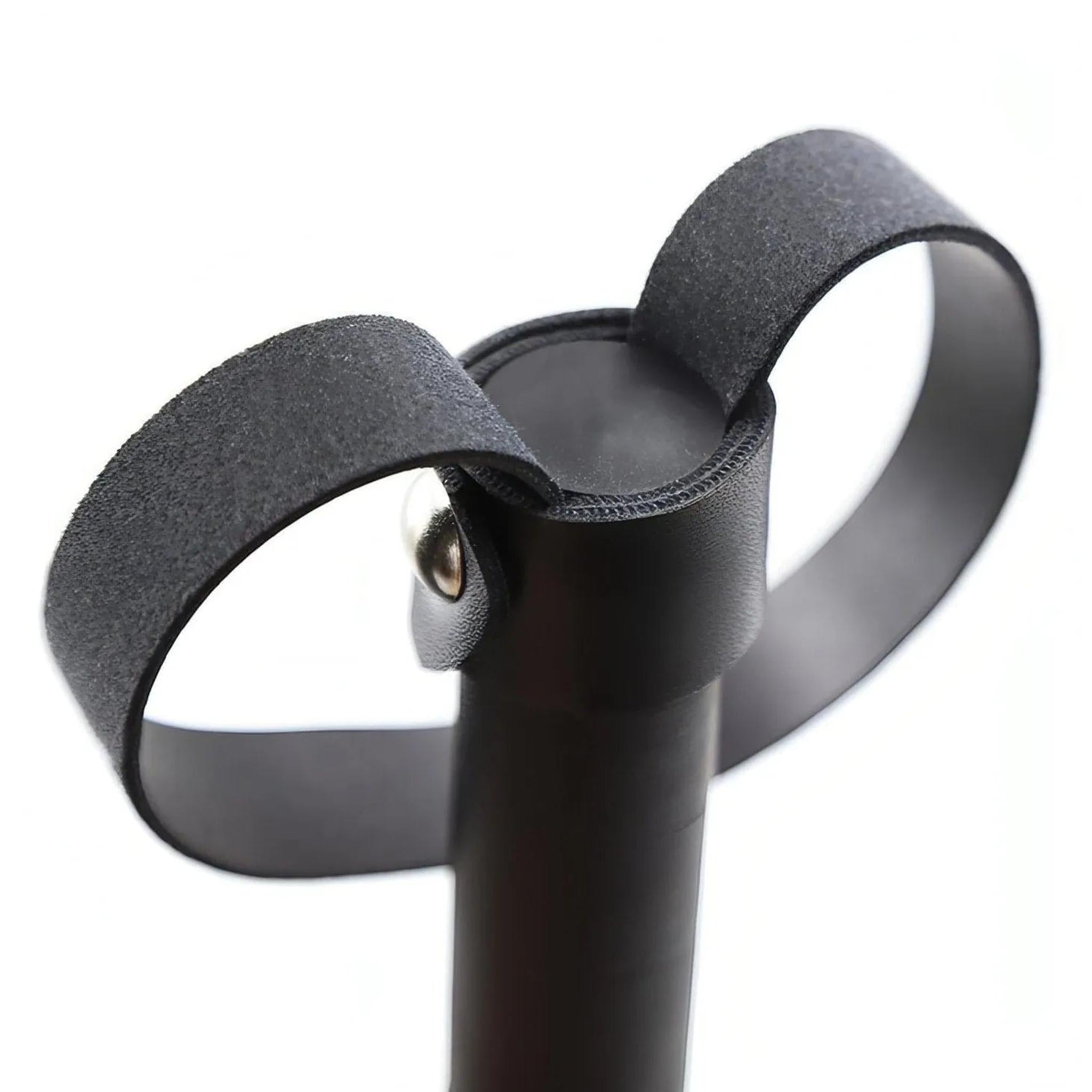 Black Flogger 64 cm