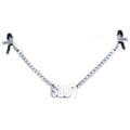 Nippelklemme mit Kette und „Slut“-Anhänger