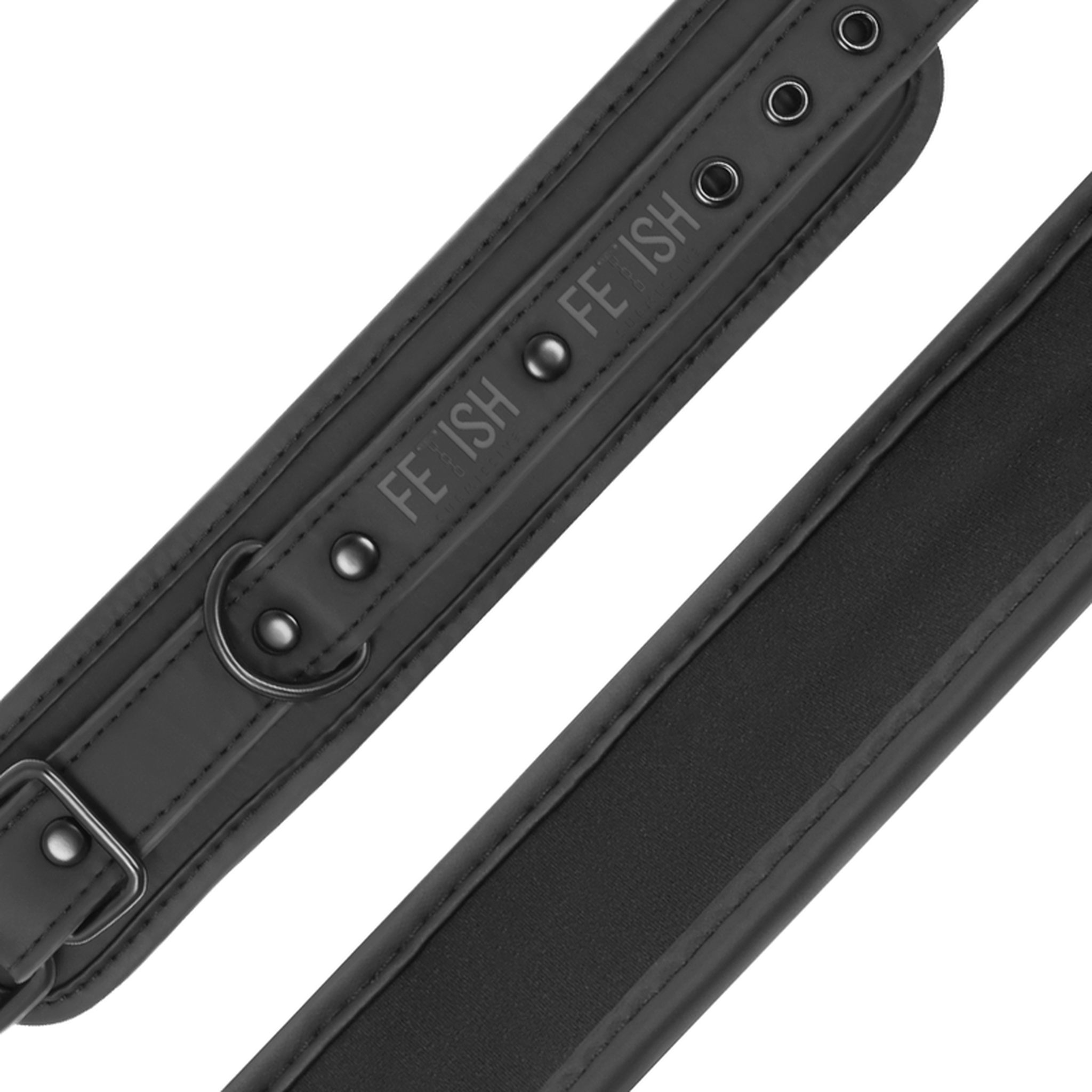 Cavigliere con doppia imbottitura e catena in acciaio nero coordinato