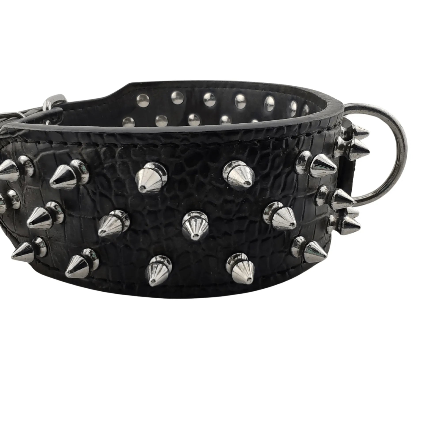 Collare spesso in ecopelle nero con borchie argentate