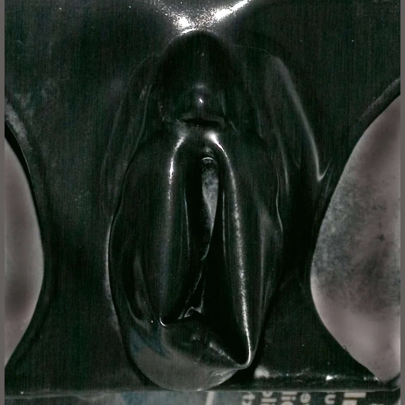 Latex Brief