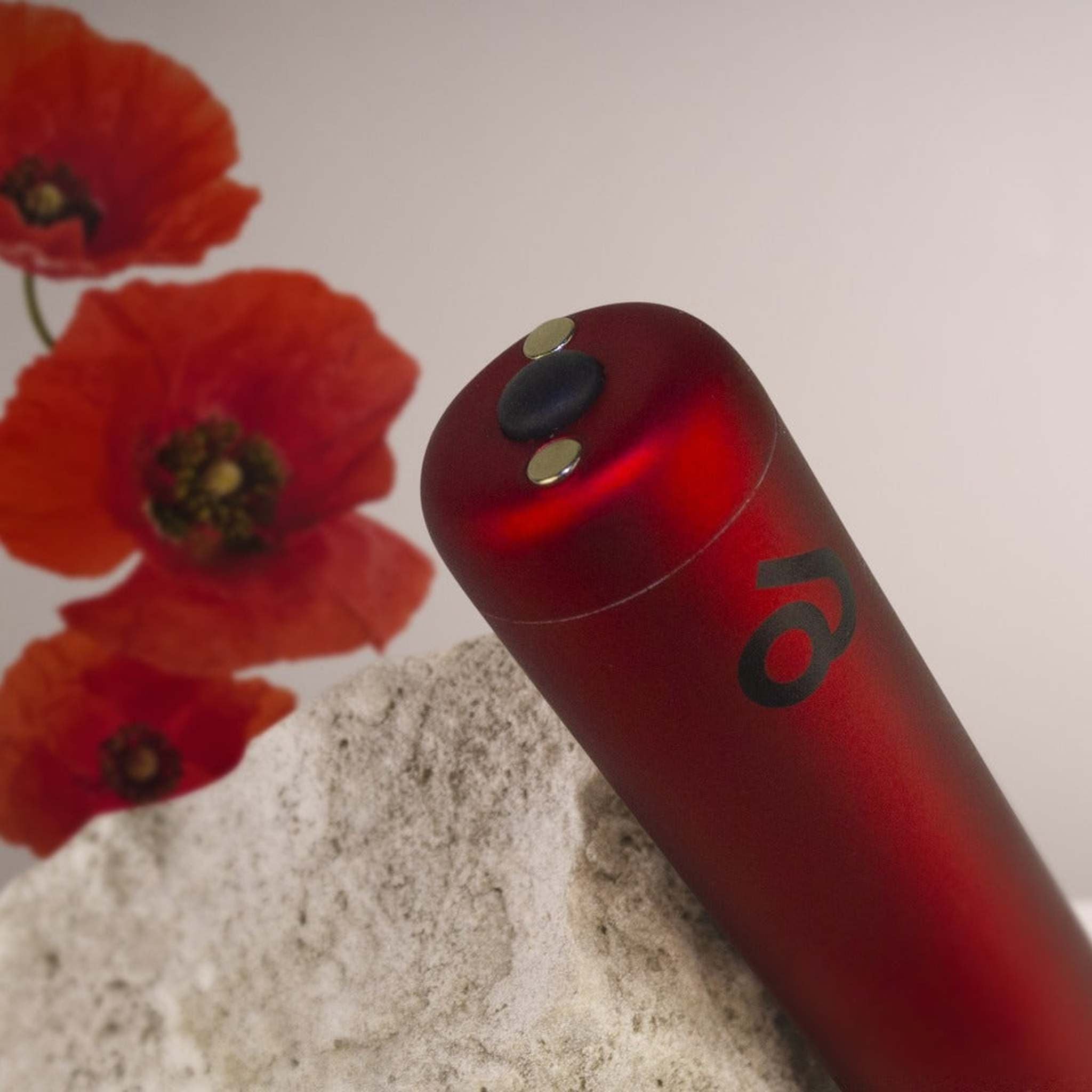 Poppy Red Bullet Vibrante Clitorideo Ricaricabile