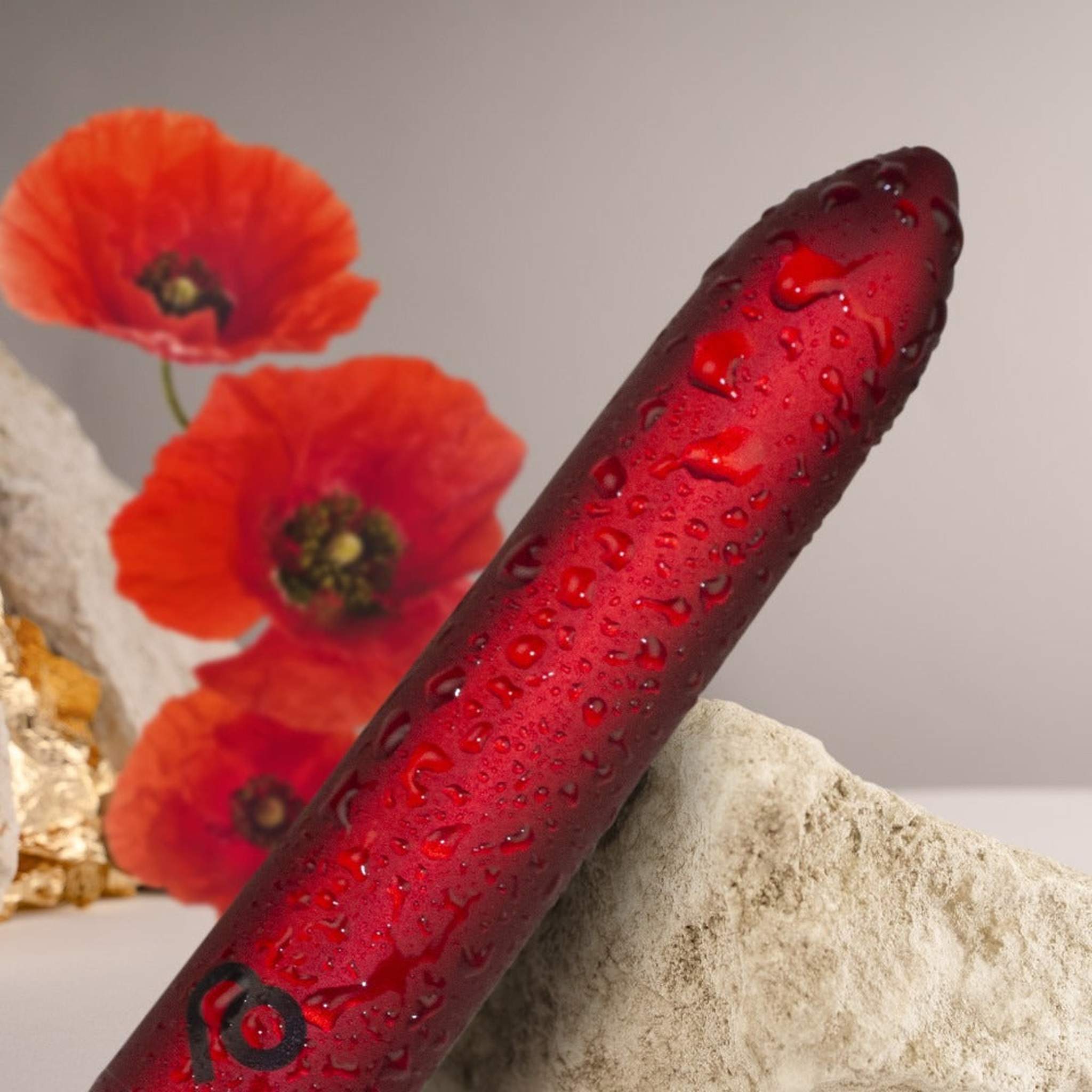 Poppy Red Bullet Vibrante Clitorideo Ricaricabile