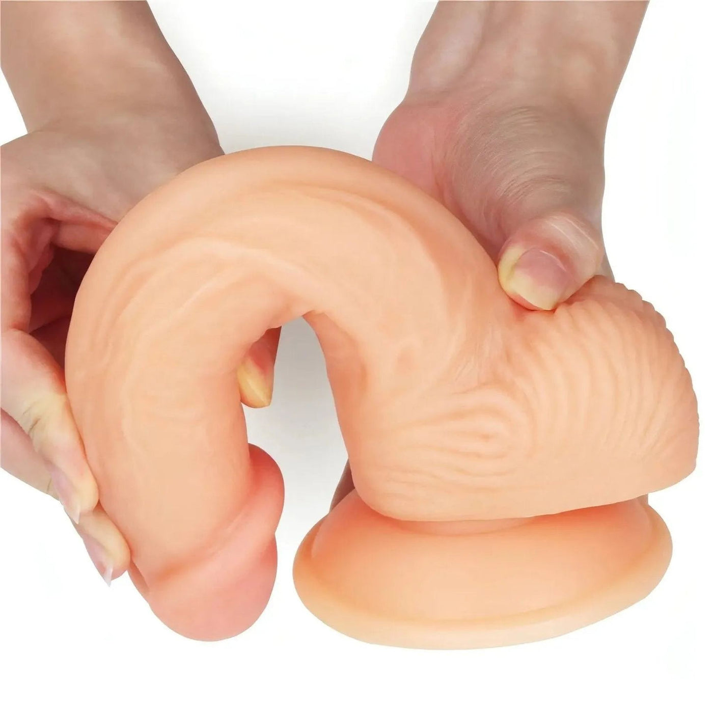 Dildo TPE ultra morbido pieghevole che dimostra flessibilità estrema del materiale